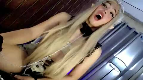 hotfucking_queen1111 online show from June 2026 08:05:02 AM