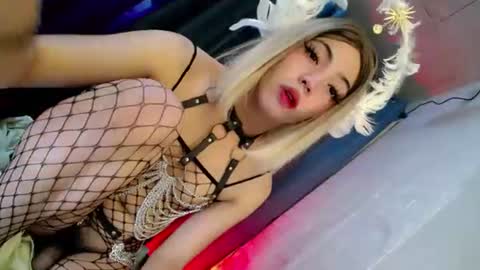 hotfucking_queen1111 online show from June 2026 06:16:02 AM