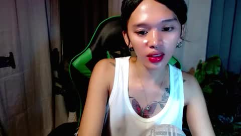 Snapshot of hotgirlronaxx chatting on December 2025 02:33:01 PM hotgirlronaxx online show from December 2025 02:33:01 PM