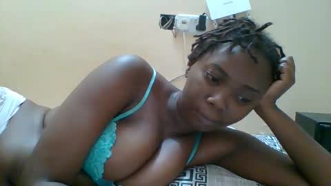 Queen online show from February 2026 07:10:02 PM