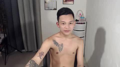 hotguy0503 online show from October 2025 04:35:01 AM