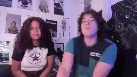 Sam and Nico online show from September 2025 02:05:02 PM