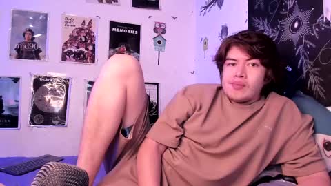 Snapshot of hothoneychile chatting on March 2026 03:43:02 AM Sam and Nico online show from March 2026 03:43:02 AM
