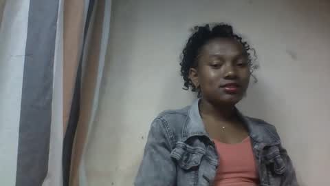 Snapshot of hotiesveronique chatting on September 2025 11:32:01 AM veronique online show from September 2025 11:32:01 AM