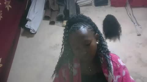 Snapshot of hotiesveronique chatting on October 2025 06:45:01 AM veronique online show from October 2025 06:45:01 AM