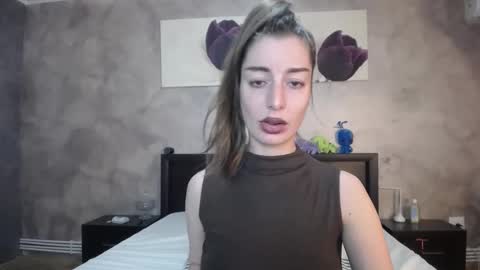 Snapshot of hotilia18 chatting on February 2026 10:09:02 AM Lia online show from February 2026 10:09:02 AM