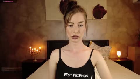 Lia   online show from July 2026 06:07:01 PM