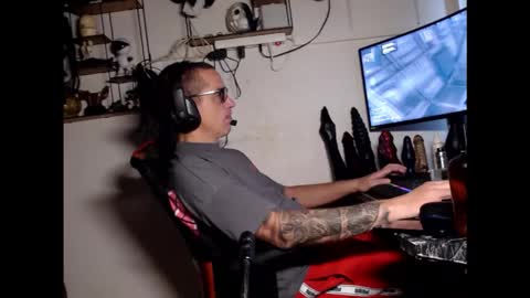 Snapshot of hotkinkytat chatting on November 2025 12:49:01 PM hotkinkytat online show from November 2025 12:49:01 PM