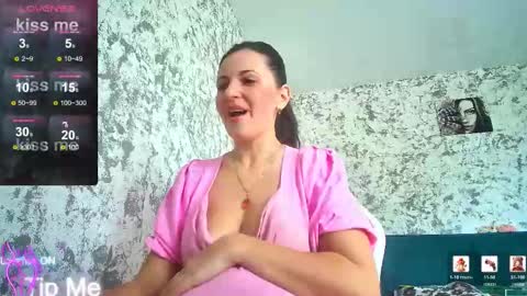 Snapshot of hotkleoo chatting on March 2026 07:24:02 AM MistressM online show from March 2026 07:24:02 AM