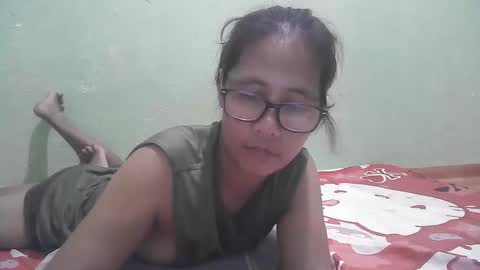 Snapshot of hotladypinay32 chatting on September 2025 01:40:02 AM hotladypinay32 online show from September 2025 01:40:02 AM