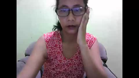 Snapshot of hotladypinay32 chatting on February 2026 07:56:02 PM hotladypinay32 online show from February 2026 07:56:02 PM