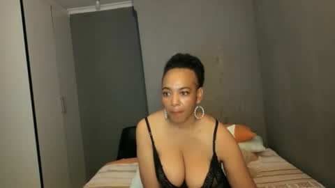 hotlilya online show from February 2026 05:53:01 PM