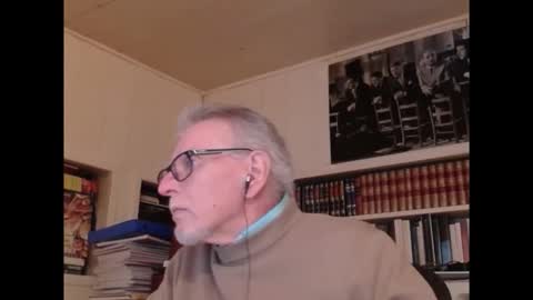 Snapshot of hotlux_54 chatting on November 2025 09:19:02 PM hotlux_54 online show from November 2025 09:19:02 PM