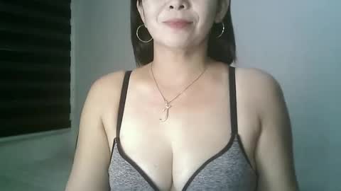hotmamajen4u online show from May 2026 02:50:01 AM