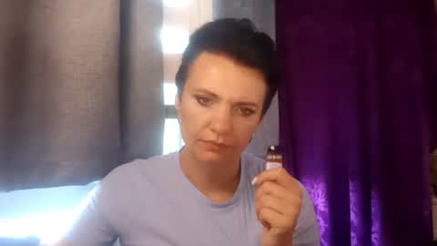 Snapshot of hotmamaqueen234 chatting on August 2026 10:28:02 AM hotmamaqueen234 online show from August 2026 10:28:02 AM