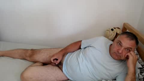hotman7423 online show from August 2026 08:35:01 AM
