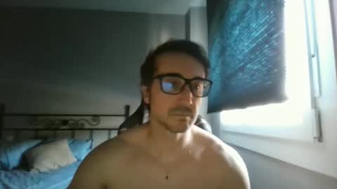 hotman_40_ online show from May 2026 08:55:02 AM