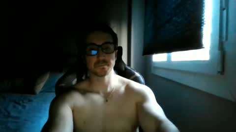 hotman_40_ online show from May 2026 07:11:02 PM