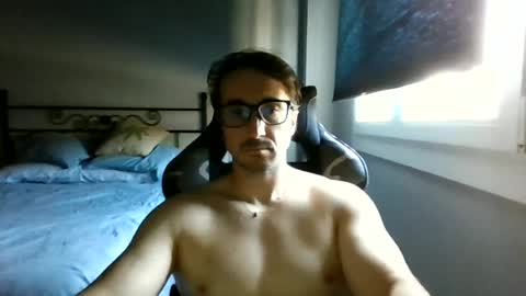 hotman_40_ online show from May 2026 08:45:01 AM