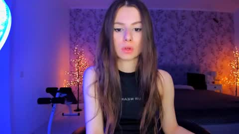 hotmolly_ online show from May 2026 06:35:02 PM