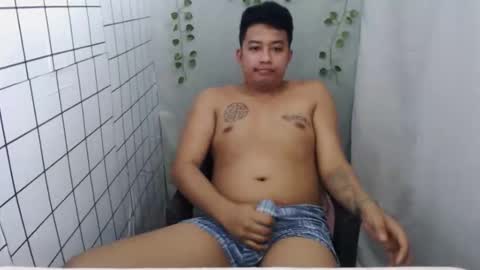 Snapshot of hotnielkhalifa chatting on October 2025 04:55:01 AM neilkhalifa online show from October 2025 04:55:01 AM