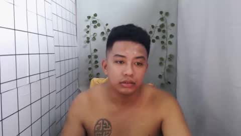 Snapshot of hotnielkhalifa chatting on October 2025 10:05:01 AM neilkhalifa online show from October 2025 10:05:01 AM