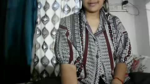 lola online show from March 2026 05:13:01 AM