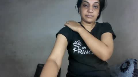 lola online show from July 2026 08:32:01 AM