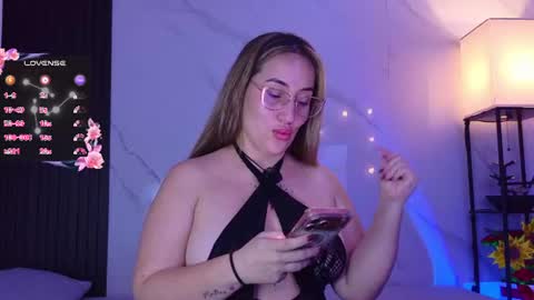Sussy Bloom  online show from July 2026 02:42:02 AM
