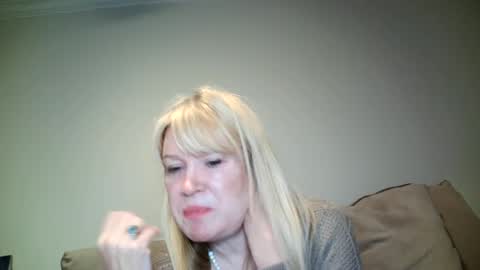 Snapshot of hotpepperrose chatting on December 2024 11:49:01 AM hotpepperose online show from December 2024 11:49:01 AM