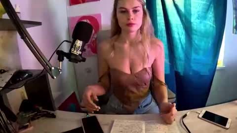 Snapshot of hotprincess2hot chatting on December 2025 11:06:02 AM hotprincess2hot online show from December 2025 11:06:02 AM