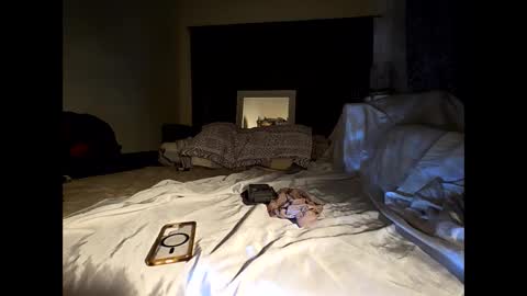 Snapshot of hotrox6942 chatting on October 2025 08:24:02 AM hotrox6942 online show from October 2025 08:24:02 AM