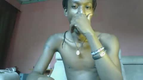 hotshadowx online show from May 2026 04:07:02 AM