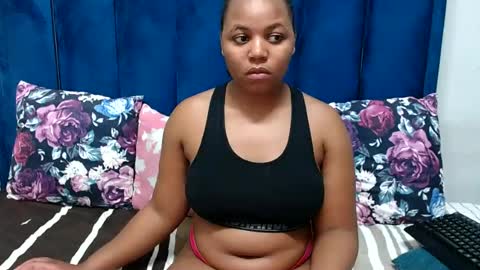 hotsmalltitsx online show from July 2026 06:32:01 PM