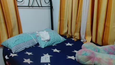 sofia online show from February 2025 10:33:02 AM