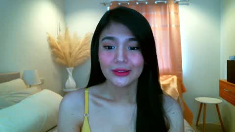 Snapshot of hotsweetangel00 chatting on December 2024 03:47:02 AM Sweet Angel online show from December 2024 03:47:02 AM