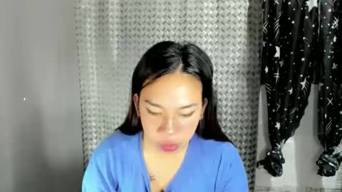 jelaigrande  online show from May 2026 11:33:02 PM