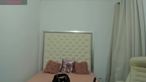 Snapshot of hott_eryka chatting on September 2025 10:38:02 AM Eryka online show from September 2025 10:38:02 AM