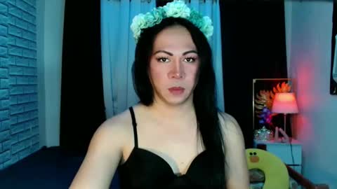 Snapshot of hott_summerr chatting on November 2025 04:31:02 PM Alex Summer online show from November 2025 04:31:02 PM