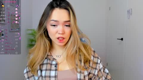 hello Im Eva online show from January 2025 02:14:01 AM