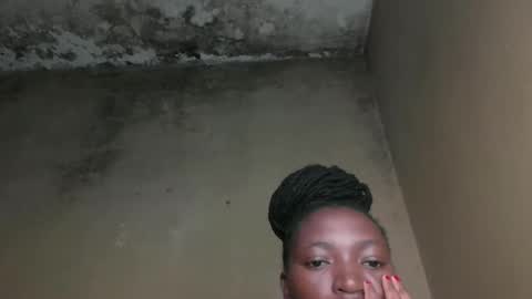 Snapshot of hottie_amor chatting on May 2026 10:33:02 AM AMOR online show from May 2026 10:33:02 AM
