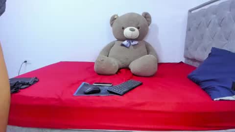 Snapshot of hottie_couplee chatting on June 2026 07:55:01 AM Tavo and lucy online show from June 2026 07:55:01 AM