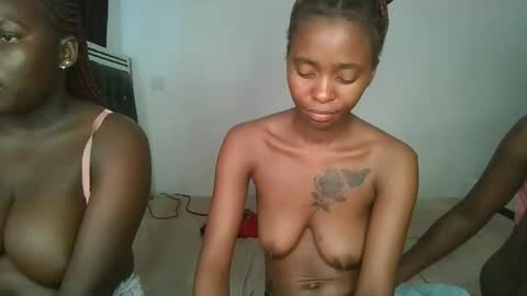 Snapshot of hottie_mistie chatting on April 2026 12:40:01 PM hottie_mistie online show from April 2026 12:40:01 PM