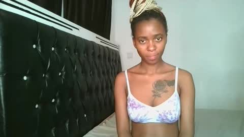 Snapshot of hottie_mistie chatting on May 2026 09:56:02 PM hottie_mistie online show from May 2026 09:56:02 PM