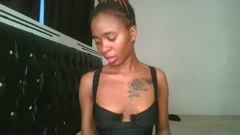 Snapshot of hottie_mistie chatting on May 2026 02:46:02 PM hottie_mistie online show from May 2026 02:46:02 PM