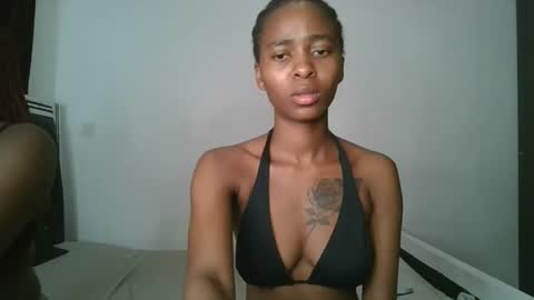 hottie_mistie online show from May 2026 06:32:01 AM