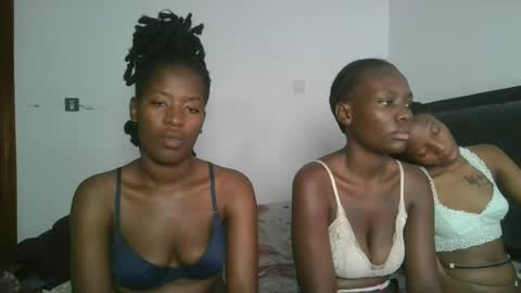 hottie_mistie online show from June 2026 07:02:01 AM