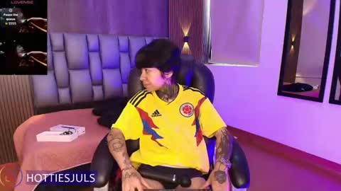 Juls online show from June 2026 06:32:01 PM