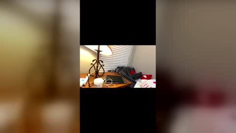 hottiewithabody101 online show from June 2026 12:53:01 PM