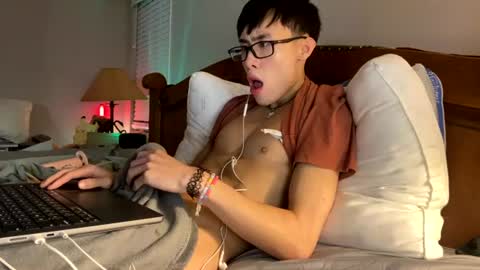 hottiewithabody101 online show from June 2026 03:06:02 PM